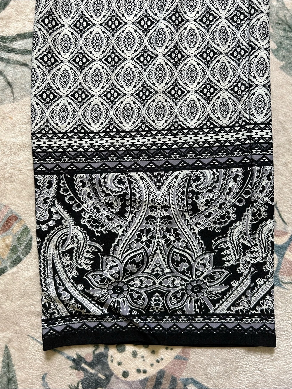 Apt 9 Black & White Patterned Wide Leg Pants - Picture 2 of 8